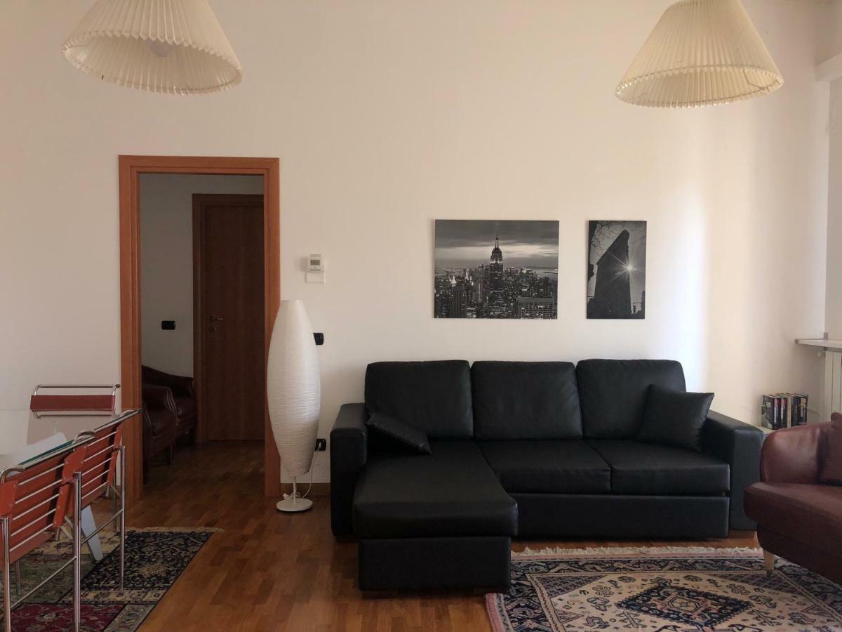 トゥラーテCasa Romaアパートメント エクステリア 写真